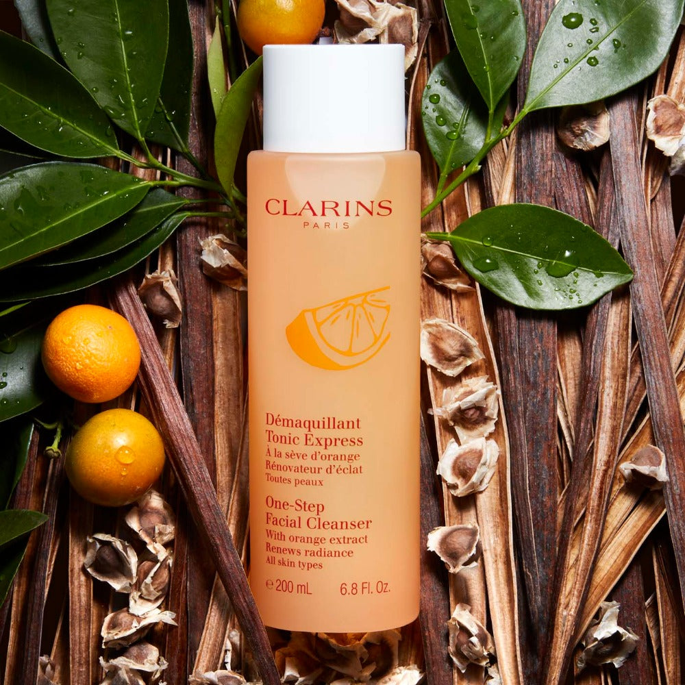Clarins One-Step Facial Cleanser: Gentle Orange Extract - Capitalstore Oman