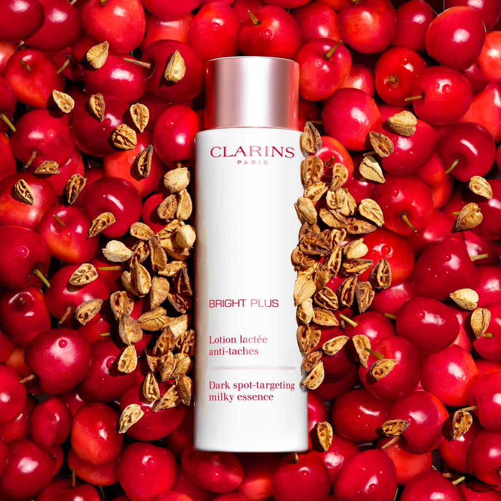 CLARINS Milky Essence Brighten & Fade Dark Spots treatment 200ml-capitalstore oman